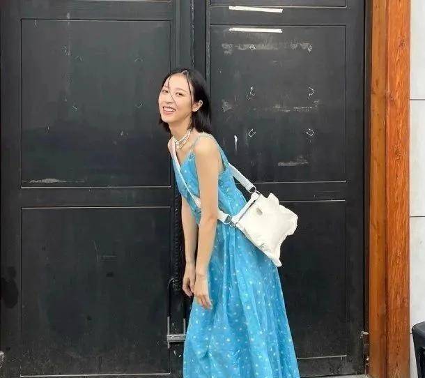 身材|为什么你穿裙子显黑又显胖？不是因为身材不好，而是你没搭配好