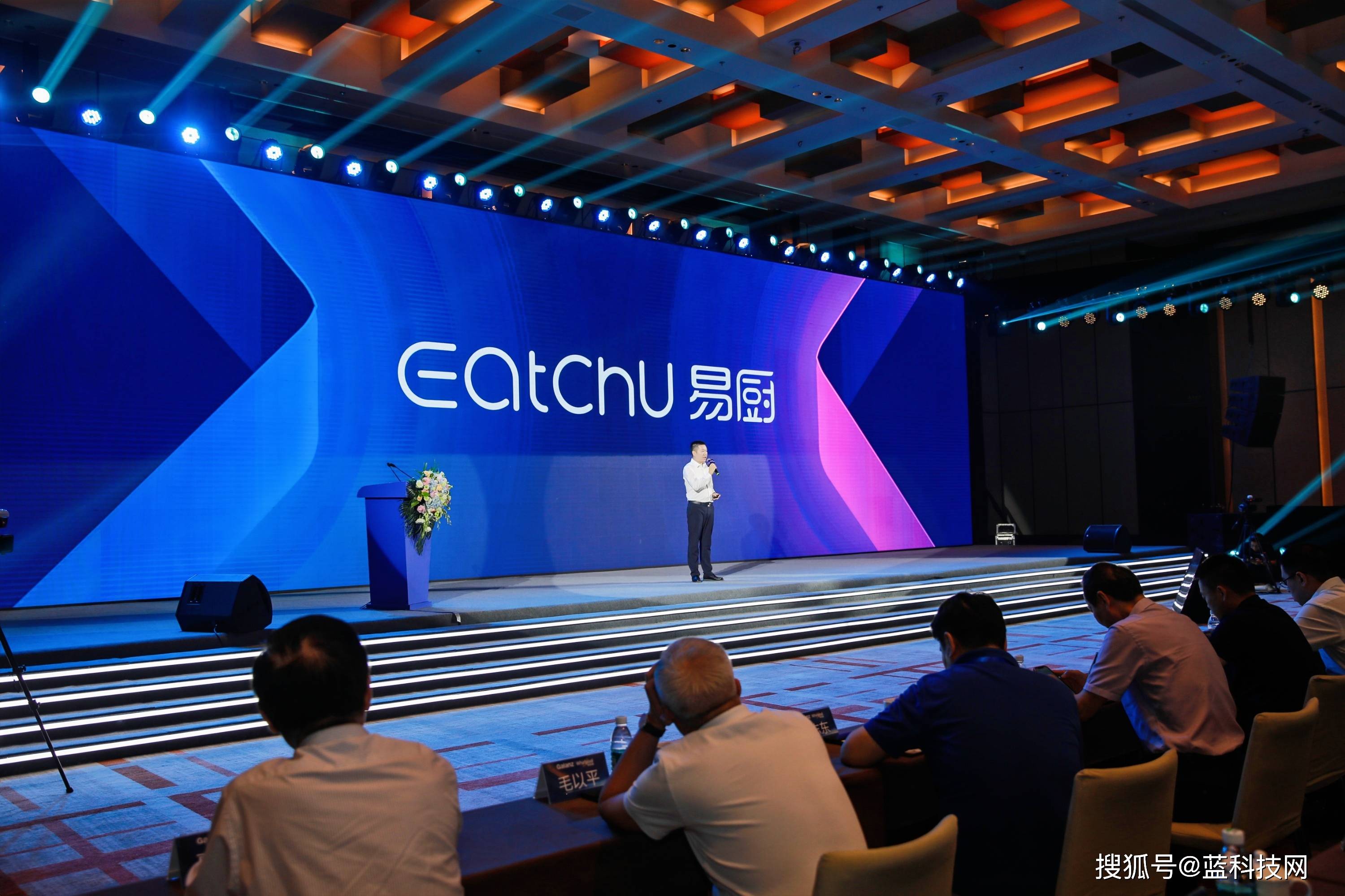 用户|推出易厨、发布重磅新品 格兰仕品牌升级带来了什么？