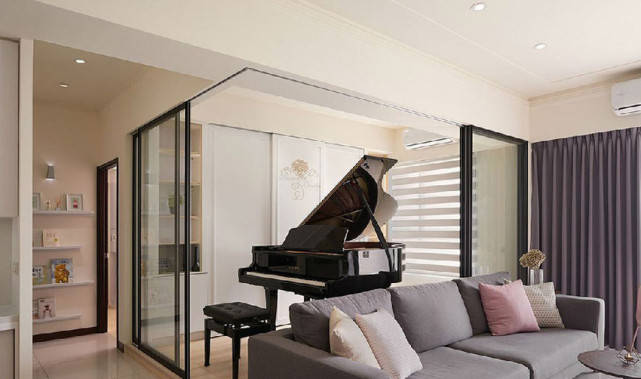 晒一晒我的新家,和老公因钢琴结缘,移动玻璃钢琴房让邻居狂称赞