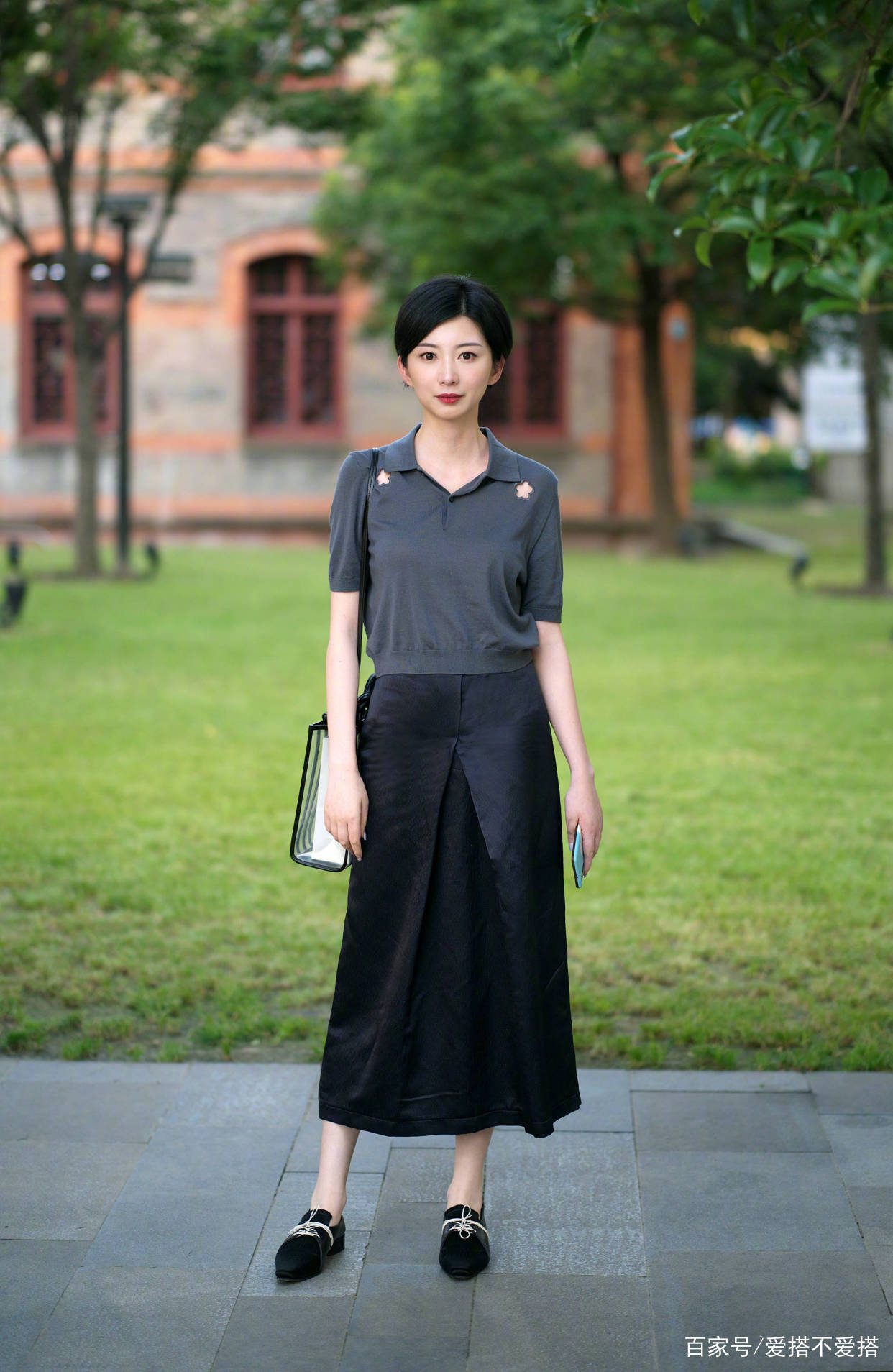黑色|适合职场女人的6款“黑裙”，高级优雅又显瘦，怎么穿都不过时