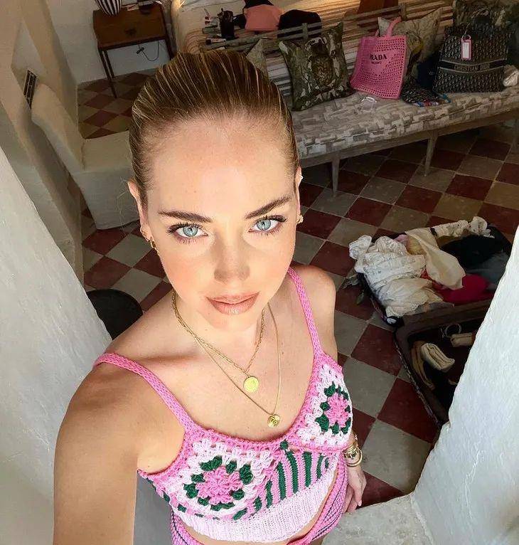 什么|下周穿什么｜刘雯的背心，我穿也能这么好看？