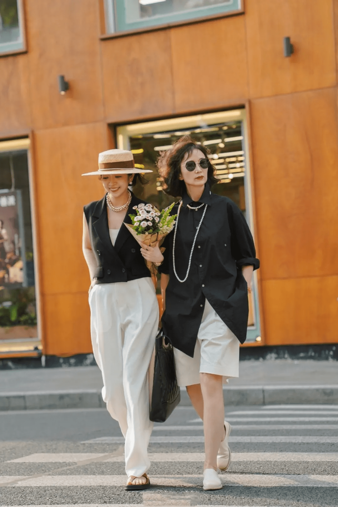 三木|女人过了40少穿短袖配阔腿裤！推荐三木妈妈5套新搭配，真优雅？