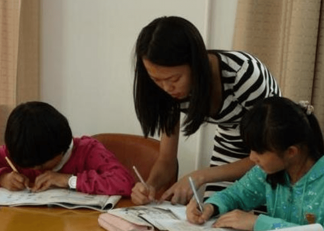 家长|用力过猛的“超前教育”被喊停，幼儿园已禁止小学化，学生咋办？