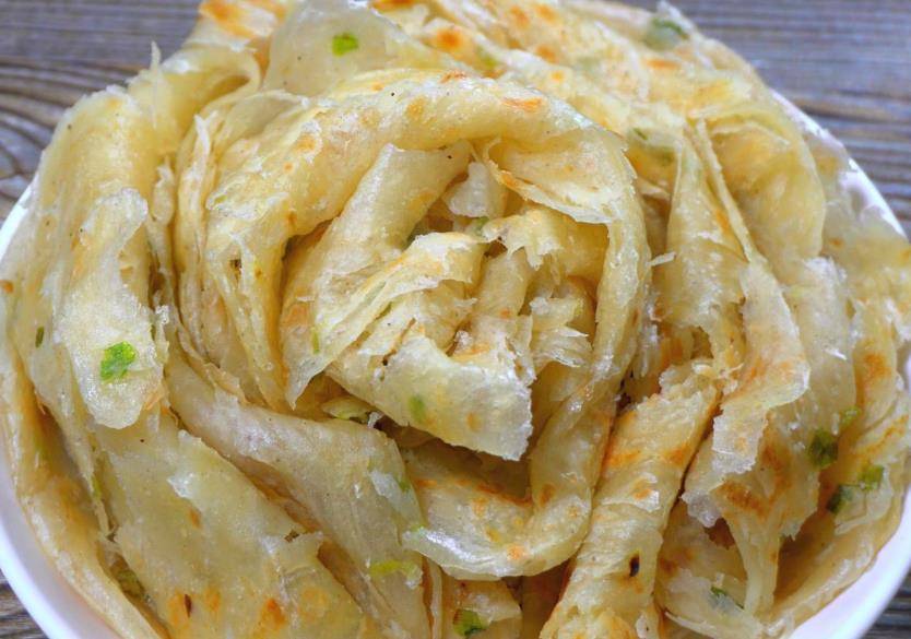 因为|鸡蛋饼又有新做法!1分钟烙熟2张,张张软嫩薄如纸,全家都爱吃