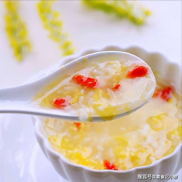 做法|入秋后，早餐喝它，驱寒滋阴、美容养颜，女人不能错过