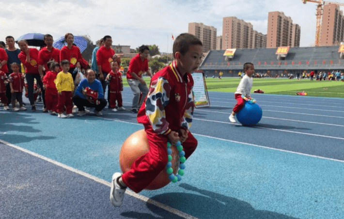 什么|家长呼吁关闭私立幼儿园，是否矫枉过正？教育部的回应来了