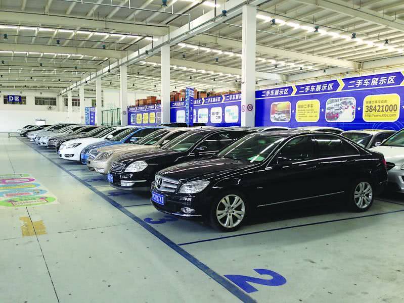 二手车贩子急白头 宝马不到10万 二手豪车为啥没人要 价格