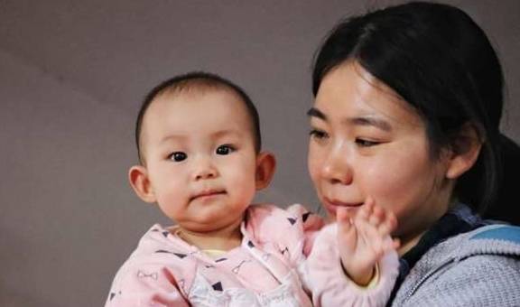 月入|生二胎成新型“穷病”？月入4千拼二胎，孩子生日吃肉难