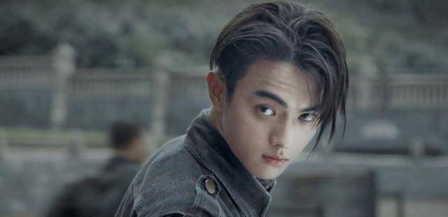 官宣|许凯又要“霸屏”？一口气官宣3部剧，最后一部粉丝等了好久！