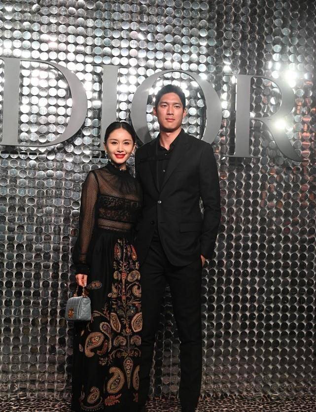 吊带|1米59的王子文真自信,挑战老气“奶奶裙”,意外显高还洋气