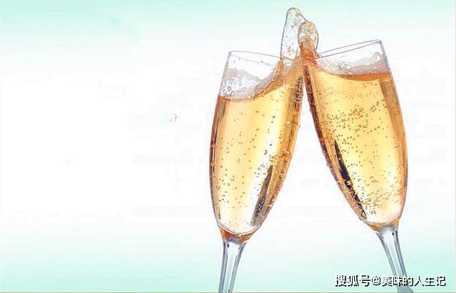 龙舌|盘点世界上最“好喝”的8种酒,啤酒惹争议,看看你都喝过几种?