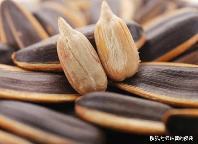 小孩|小孩最喜欢吃的4种零食,辣条排在第1位,最后一种冷藏味道更绝