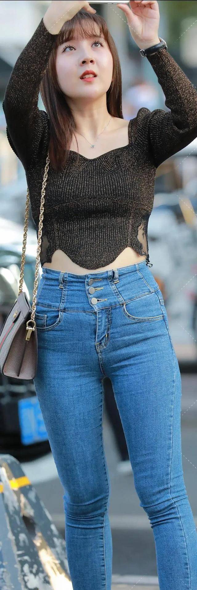 职场|别小看了“喇叭裤”，修身塑形一点不含糊，“大胯”美女的克星！