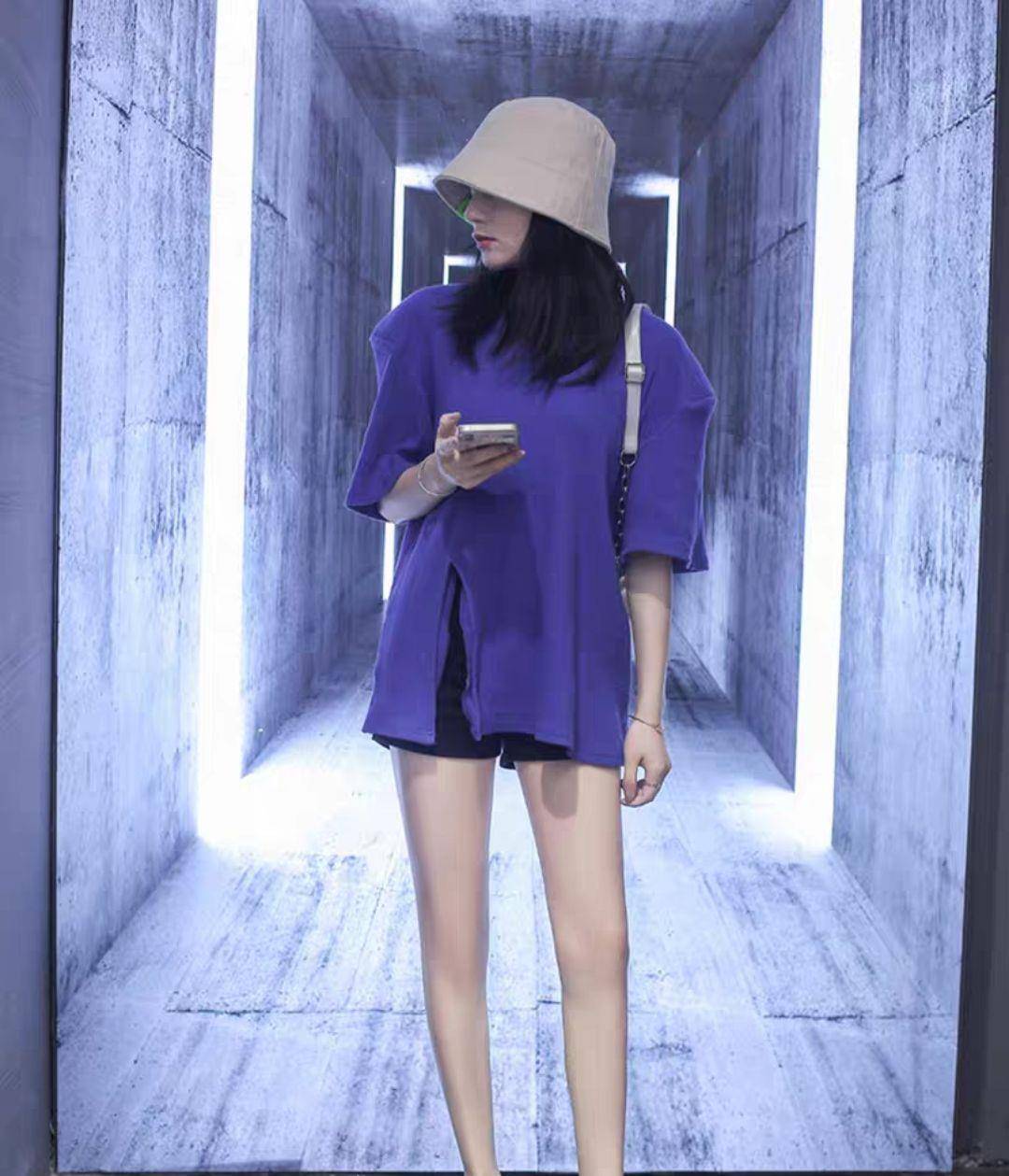 佟大为|佟大为老婆随性过头，网纱连衣裙搭配“沙滩鞋”，违和感溢出屏幕