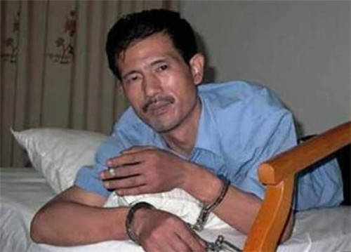 湖北工人赌场失意成悍匪,犯6起大案逃亡11年,落网后称愧对妻儿_马汉庆