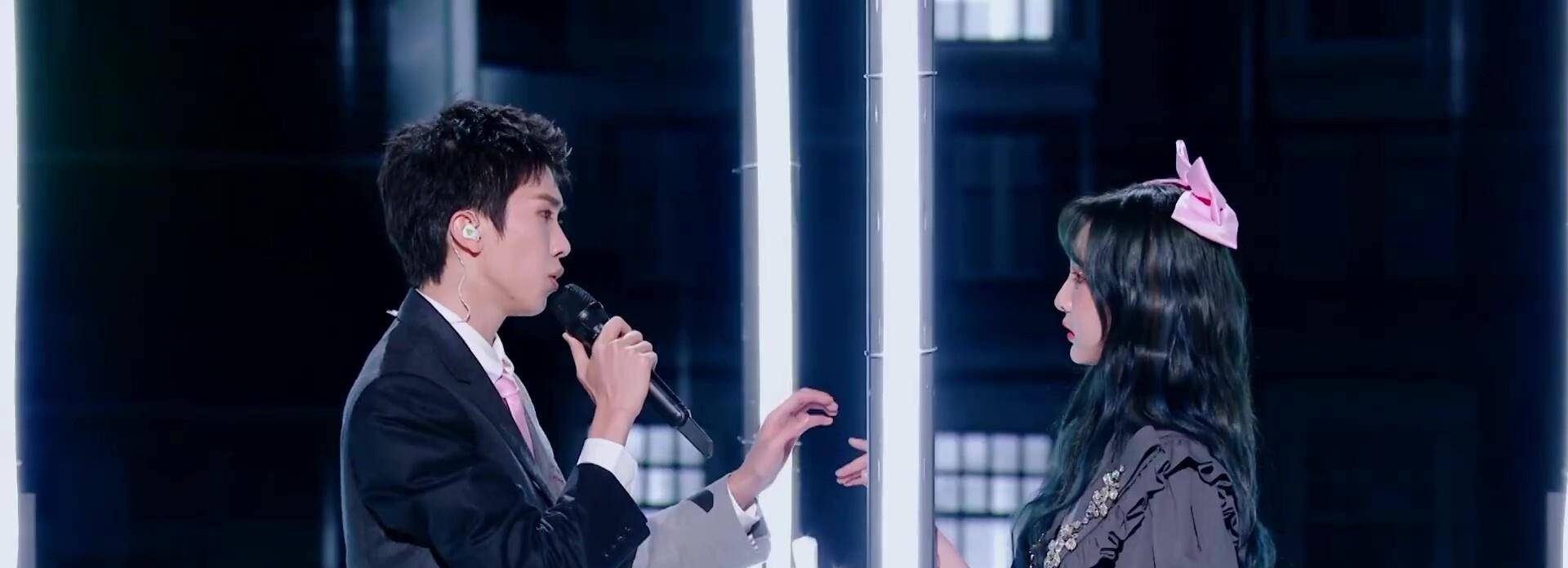 一身|《创造营》预告好甜,赞多公主抱毛晓彤,米卡壁咚鞠婧祎,孟美岐却遭吐槽