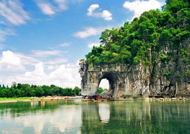 看遍世间山水，桂林景色独美