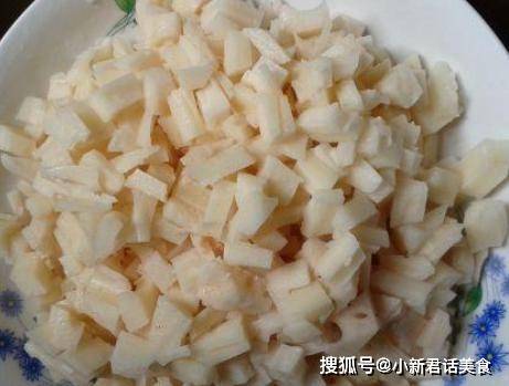 煎饼|早餐鸡蛋饼新做法，料足营养成本低，8分钟上桌，孩子连着吃了3个