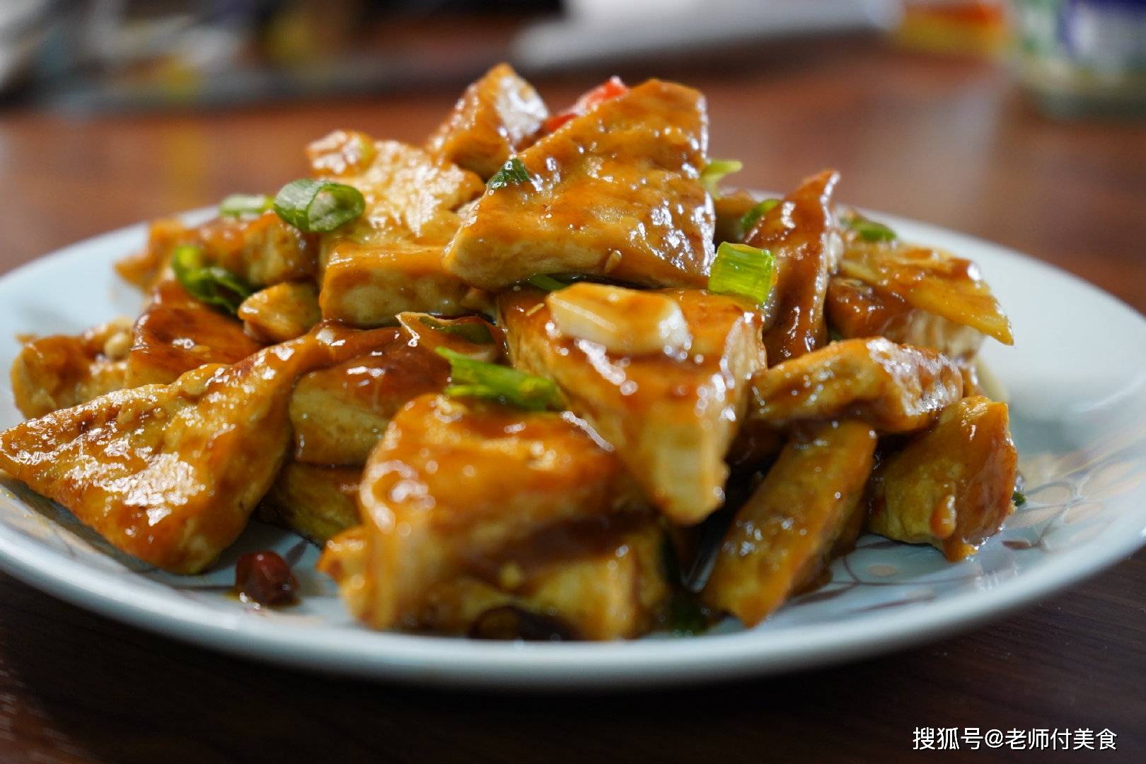 家常豆腐怎么做才好吃一定要选新鲜的卤水豆腐这样才好吃