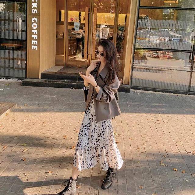 风衣|上游时尚|初秋通勤穿搭,怎么穿好看又时髦