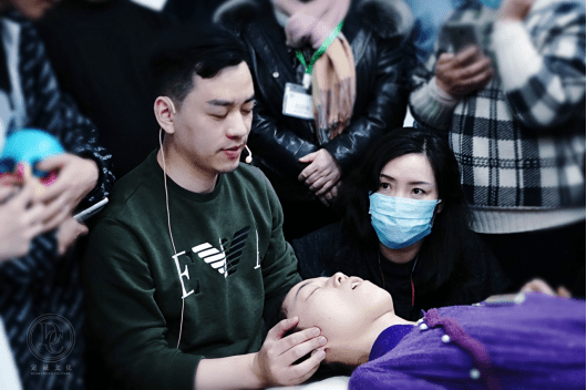 教学|论手法塑形，看教学课程 何元帅谈速雕速美