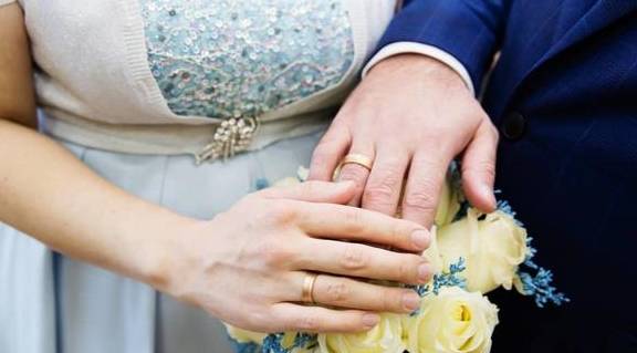 治疗|得知男朋友是乙肝携带者，这一刻，我的世界塌了！我还能嫁给他吗