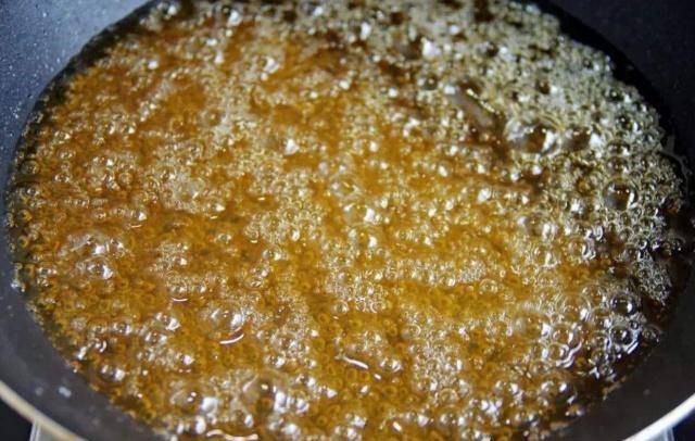 做法|教你用芝麻做成孩子爱吃的小零食，香甜酥脆，健康好吃无添加