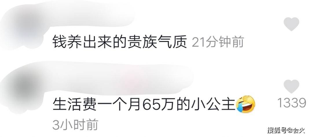 下巴|李湘晒大量与女儿亲密照！瘦出尖下巴打扮似贵妇，网友纷纷催生二胎