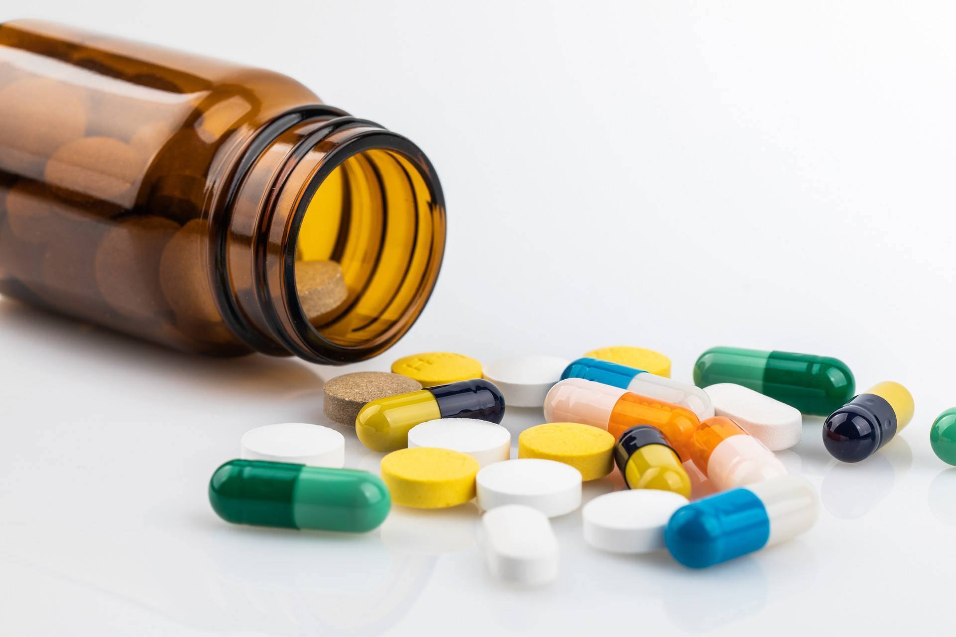 糖水|糖尿病初期没症状,但身体像泡在糖水慢慢发炎,血糖多少才正常?