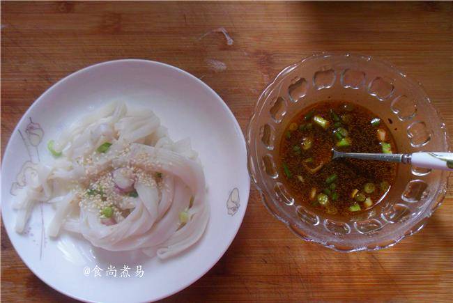 凉水|此款主食很简单，不用蒸，不用炒，五分钟搞定，广东人最爱