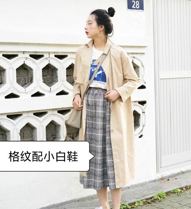 皮鞋|穿风衣时，不一定要配马丁靴才好看，今年这“4种”鞋更时髦合拍