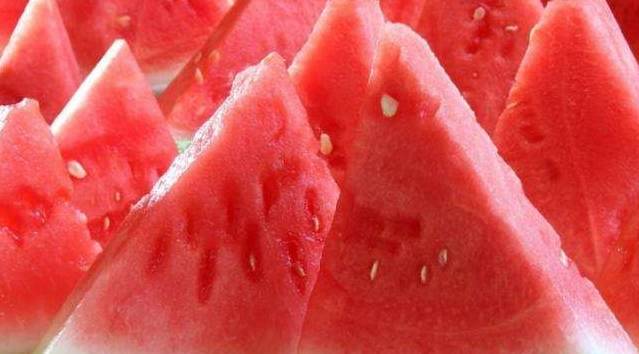 补充|慢性乙肝选择水果，如何既能解暑清热，又能够促进肝脏代谢？