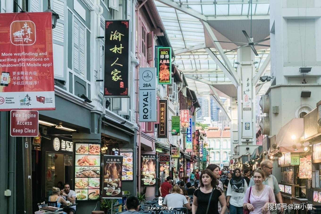 原创新加坡唐人街原来叫牛车水市区最热闹的地方聚集各种中国美食