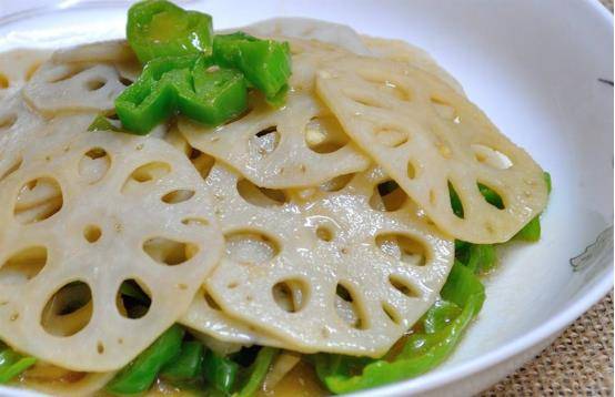 青椒切丝怎么切得又快又好 e740cab33fa1409a8c99c5087298dd30.jpeg