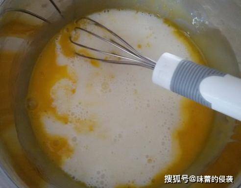 做法|烤箱不要闲置了，教你做蔓越莓戚风蛋糕，蓬松不塌陷，简单零失败