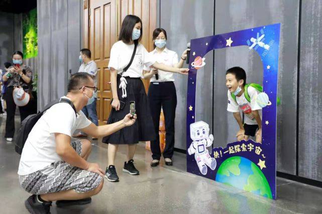 广东顺德又多了一家网红打卡地：格兰仕4.0科技体验馆正式开馆-家电圈官网