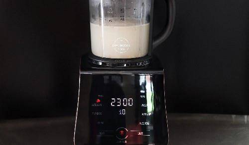 食材|教你制作一个不一样的豆浆,味道香醇特别好喝,早上来一杯更健康