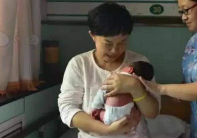 症状|“月子”没坐好的女人，平时身体会有“3个症状”，可别不在意