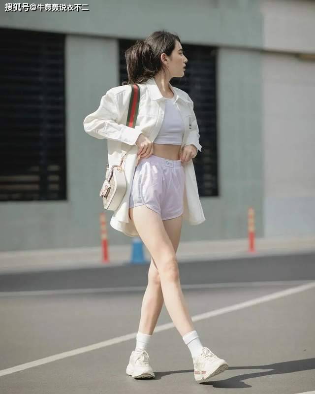 Mai|早秋最“丑”穿搭，尤其是第3种你可能正在穿！跟着女明星学穿搭，换季不慌