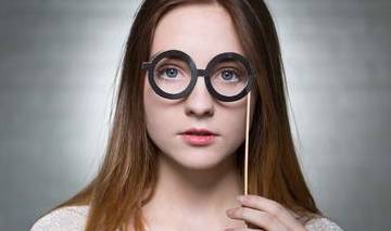 眼睛模糊吃什么可以好 3abd2bfa90f94b82b220ae8ce187fa61.jpeg