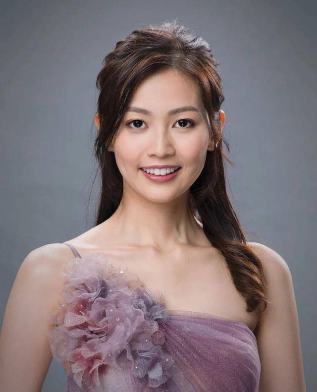 原创2020香港小姐竞选结果出炉,冠军像混血,亚军很美艳,季军最漂亮