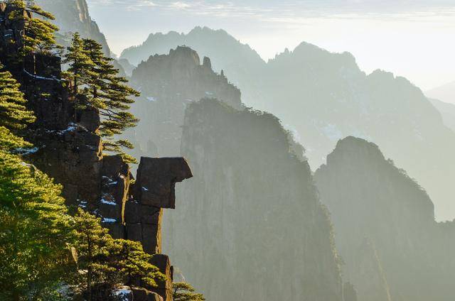 黄山排云亭真的是太壮观了这样的日落你想来感受一下吗