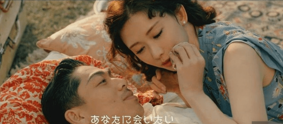 林志玲久违露面变化大，上半身出镜孕相十足，脸部略微浮肿显发福