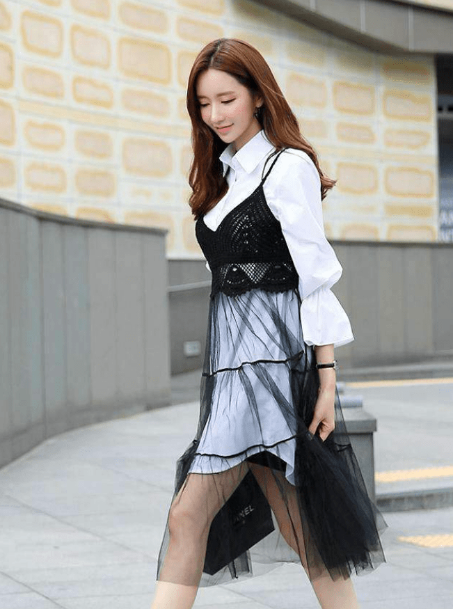 真会|王鸥真会博眼球，穿“蕾丝睡衣”就直接走红毯，配小黑裤还挺好看