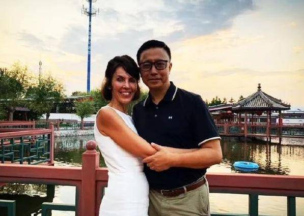 底线|李阳前妻曝光其家暴女儿后再发声：暴力是肇事者的错