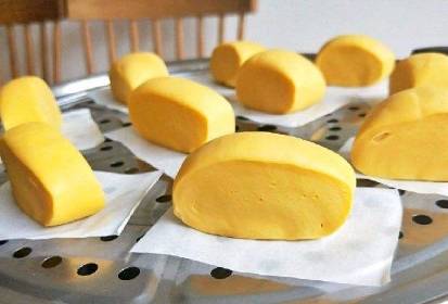 做法|早餐做南瓜馒头,这做法无需一滴水,比面包暄软好吃更香甜