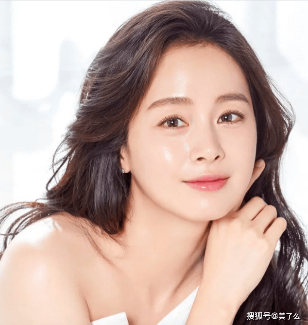 女神|嫁给了男神收获了幸福，身为二胎妈妈还那么的光彩照人！