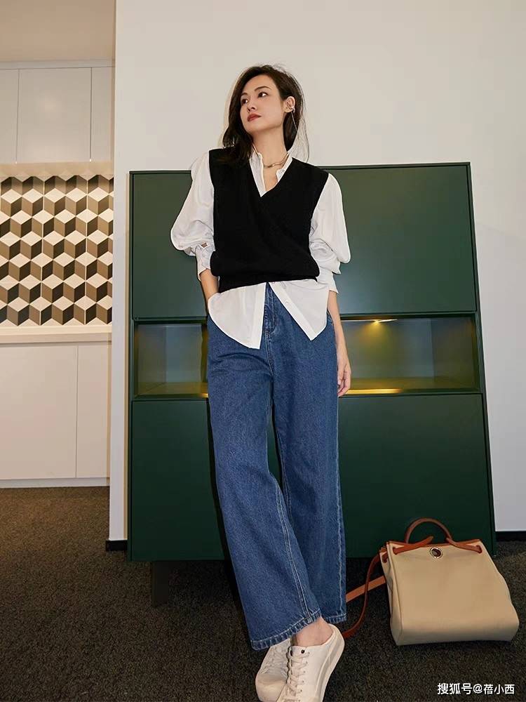 形象|秋季，穿上“黑色马甲”，让你遇见不一样的美好