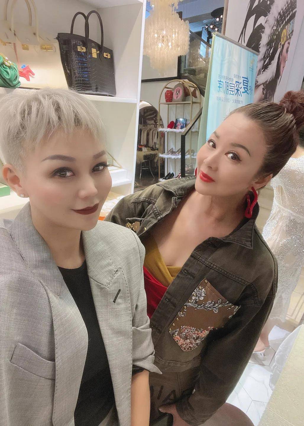 股东|尊享时装盛宴,共赴时尚秘境——打造专属你的气场