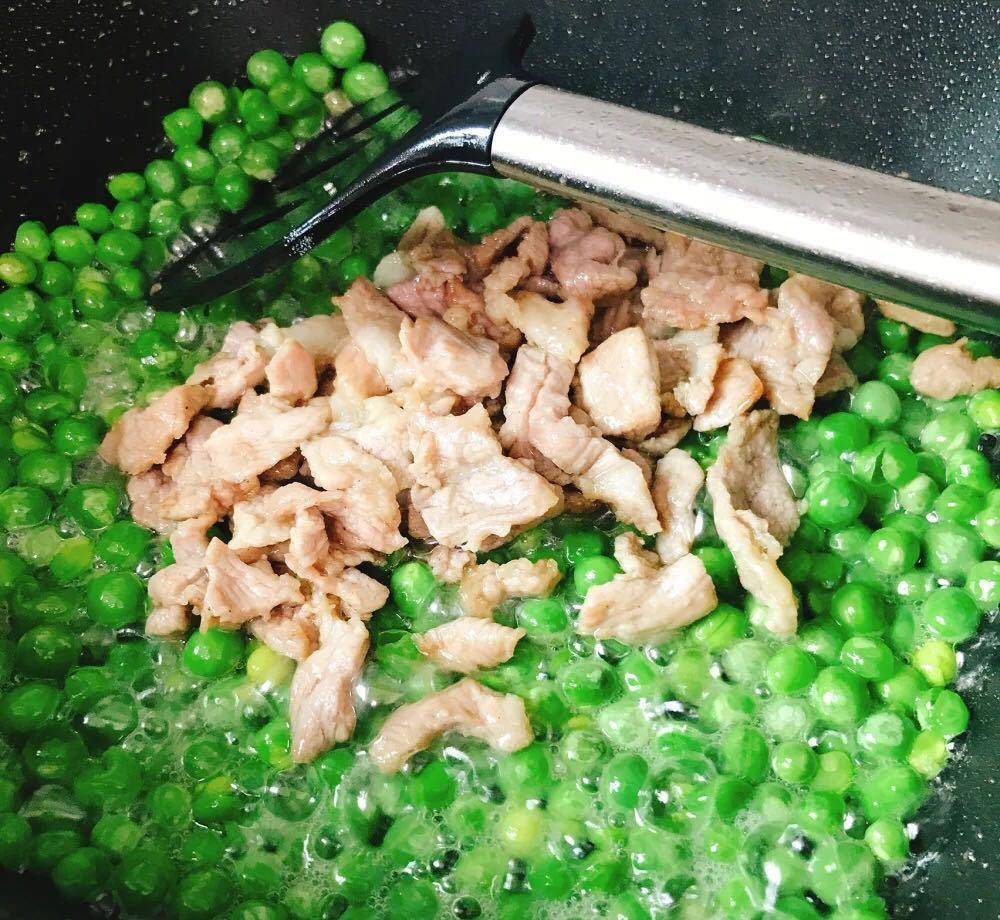 豌豆炒肉末的做法窍门 b0eabd4029d84942882b889714cf8022.jpeg